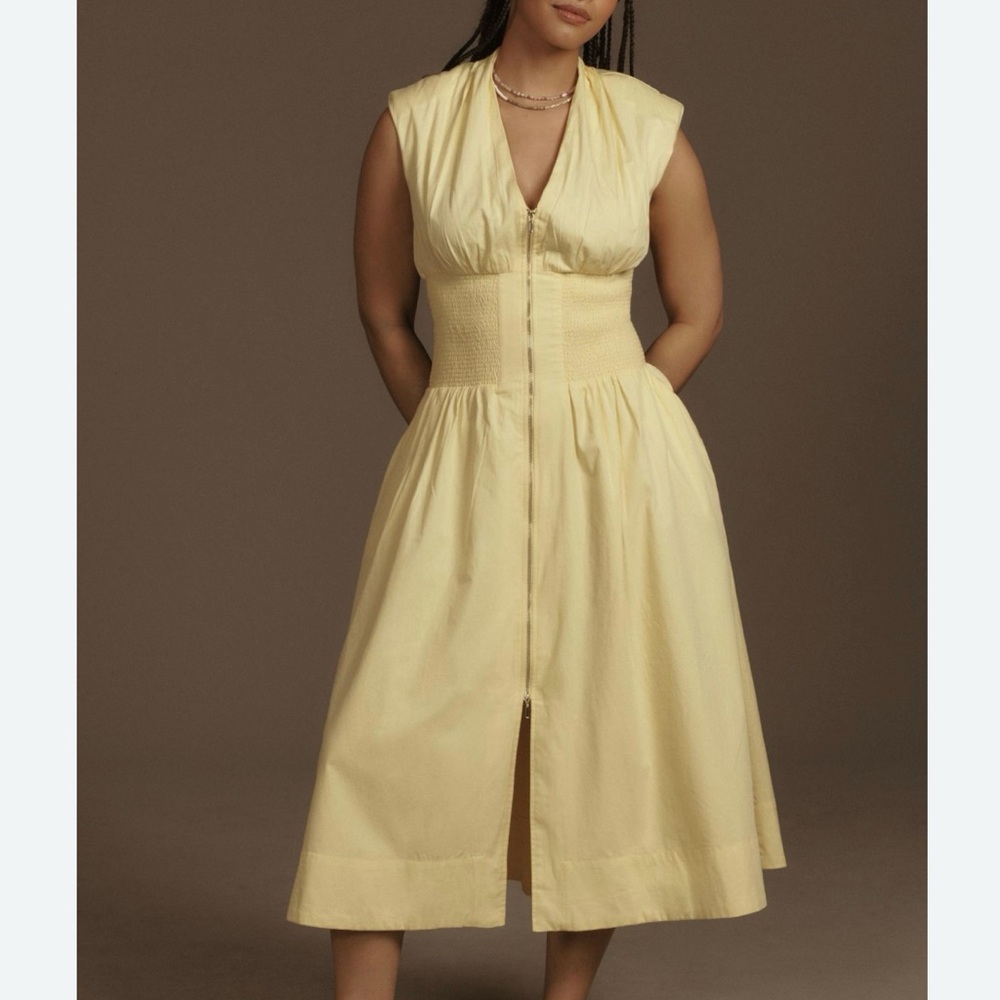 Elegant Yellow Sleeveless Dress